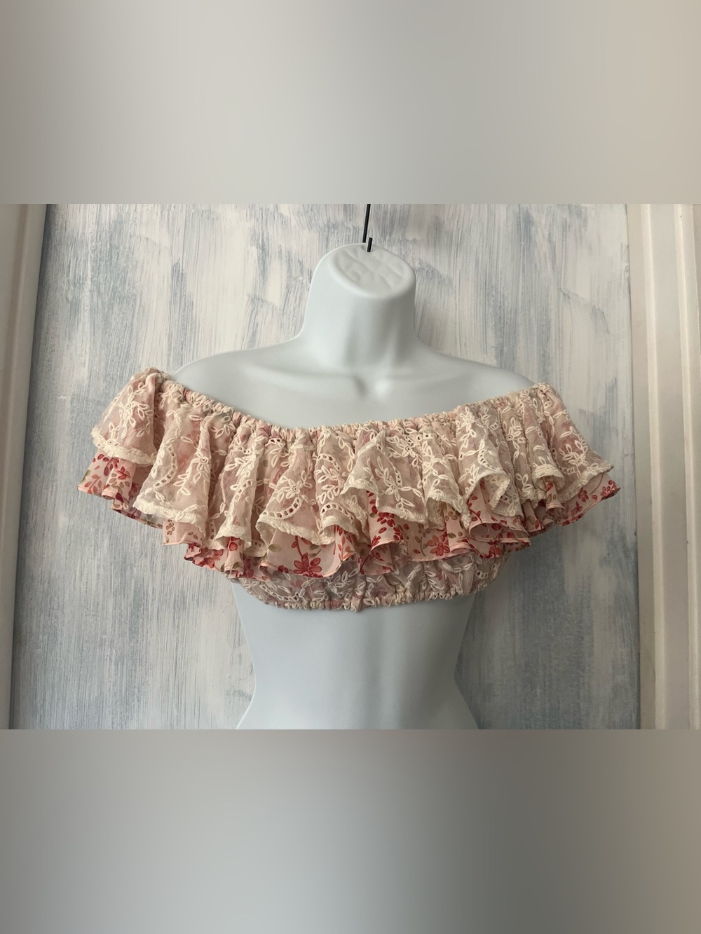 FL&L ‘Sweet Disposition’ Ruffle Crop Top - Picture 11 of 11